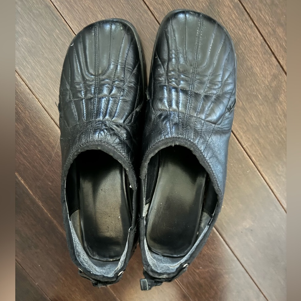 Black shoes